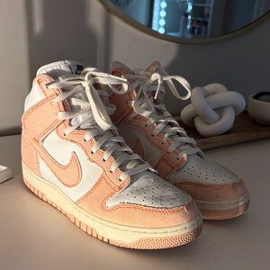 Nike Women's High-Top Sneakers - White and Peach